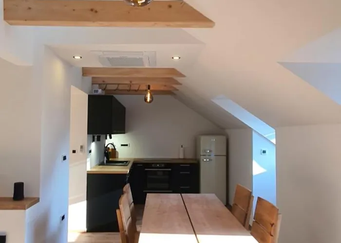 Weekend House Solis - בובק